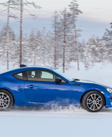 SUBARU_BRZ-23-lr